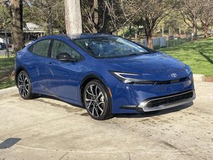 โตโยต้า พรีอุส ไพร์ม XSE ปี 2024 มือสอง สภาพดี - Product Image 2