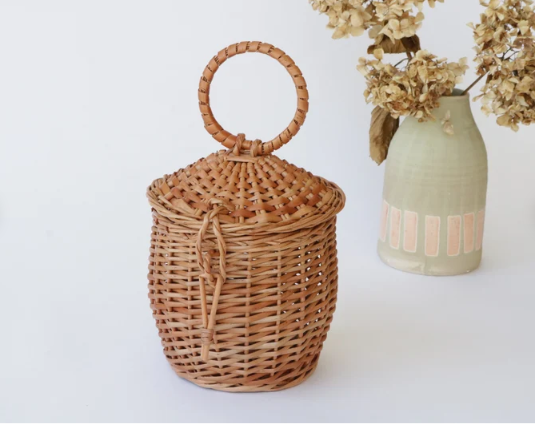 สีน้ำตาล