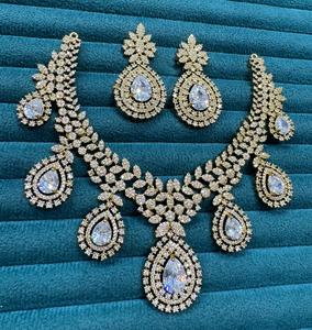 Nueva llegada de joyería india con pendiente de tuerca Mehendi Antic Gold Wedding Engagement Premium Quality AD Jewelry Collection - Product Image 6