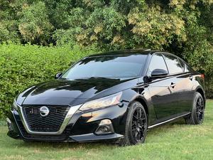 NI SSAN ALTIMA SV 2.5L 188HP BERLINE 4 PORTES 4 CYLINDRES ESSENCE VITESSE VARIABLE TRANSMISSION AUTOMATIQUE AWD 2020 D'OCCASION - Product Image 5