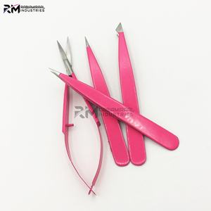 Prix de gros RMI : Ensemble de pinces à sourcils de qualité supérieure, comprenant des pinces pointues, des pinces combinées et des ciseaux à ressort, couleur rose et pointe argentée - Product Image 2