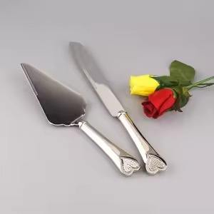 Juego de Servidores de Pastel de Acero Inoxidable de Diseño Premium con Mango de Diseño Elegante, Perfecto para Cortar Pasteles y Servir Postres - Product Image 3