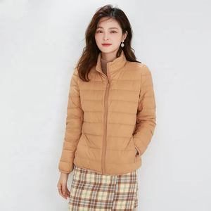 Chaqueta de invierno personalizada para mujer, chaqueta acolchada de algodón suave de talla grande con abrigos ajustados a la moda - Product Image 3