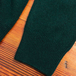 Añade tus propios logotipos personalizados en un suéter de punto acrílico, cárdigan personalizado con cuello en V, suéter de invierno bordado con botones frontales y logotipo informal. - Product Image 4