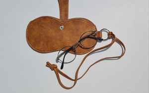 Etui à lunettes de soleil en cuir véritable Pochette à lunettes portable Organisateur de lunettes pour l'extérieur avec dragonne - Product Image 4