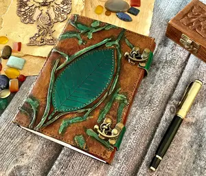 Lüks dergiler defter el yapımı deri bağlı kaplı kağıt dergi için hediye hediyeler için Sketchbook günlük defteri