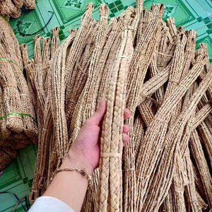 Tapis en fibre naturelle de jacinthe d'eau, fabriqués à la main, de qualité supérieure - Design abstrait et rembourré - Décoration d'intérieur écologique pour voiture, pique-nique - Product Image 6