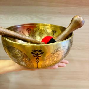 Tazón de sonido de Metal de bronce hecho a mano Premium para práctica de meditación diaria Tema de Chakra con alineación de Budismo de artesanía superior - Product Image 2
