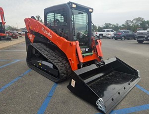 รถตักล้อยาง Kubota SVL97-2 มือสอง ขนาด 1 ตัน สำหรับงานก่อสร้าง ฟาร์ม และงานในสวน - Product Image 1