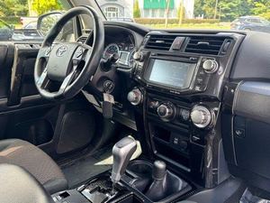 2019 utilisé To-yo-ta 4_Run_ner TRD Off-Road 4WD - Product Image 4