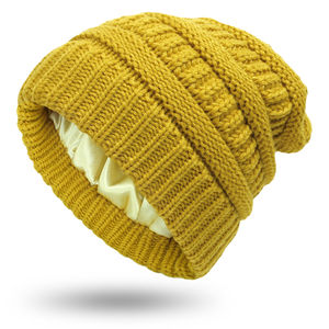 2025 estilo al por mayor Cable Knit Slouchy Beanie para mujer invierno cálido forro de seda Skull Cap característica común de tela - Product Image 4
