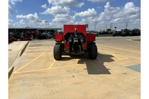 New Wholesale High Productivity 2024 Massey Ferguson 1842S Small Square Hay <b>Baler</b> Agricultural Machinery & Equipment for sale - Product Image 4