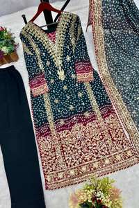 Último diseñador Heavy Faux Georgette Bordado Secuencia Trabajo Kurti Set Por FabZone - Product Image 4