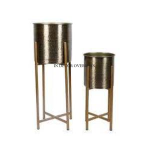 Vente en gros de pot de fleur et jardinière de créateur à texture fantaisie antique de forme ronde en métal galvanisé avec support de couleur noire - Product Image 5