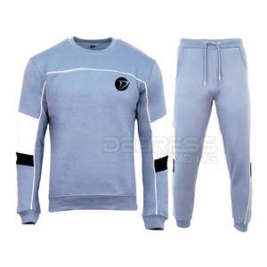 Conjunto de chándal de hombre pesado personalizado, conjunto de 2 piezas con cuello redondo, patrón sólido, 100% algodón, tela GSM 550 de alta calidad - Product Image 1