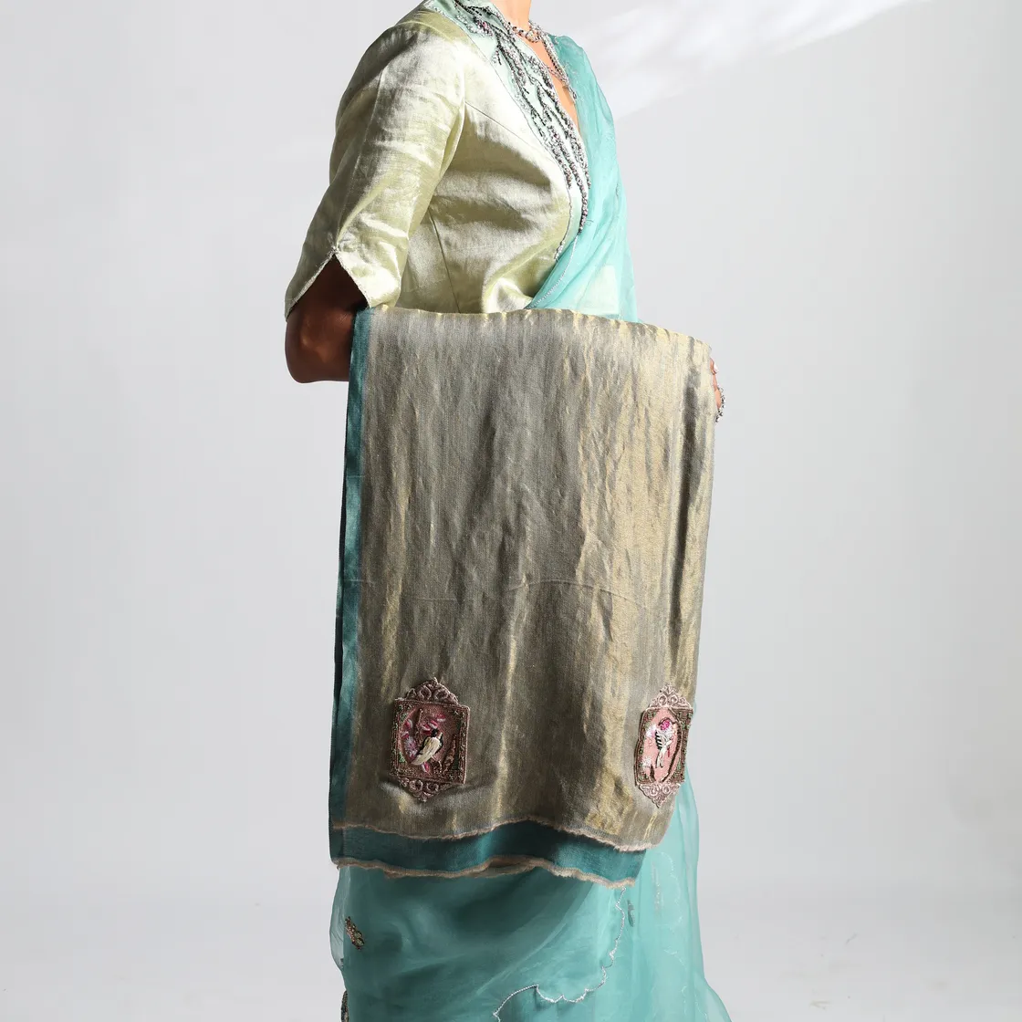 Argent Pashmina châle brodé à la main tendance femmes ethnique écharpe tenue de soirée cachemire châle doré Jari pour les femmes