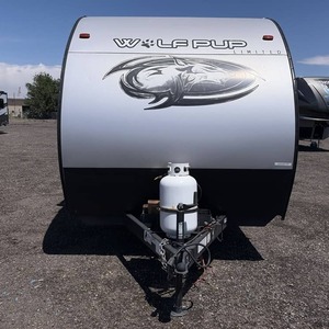 Vendeur vérifié pour caravane de voyage d'occasion 2020 Forest River RV Cherokee Wolf Pup 16PF prête à la vente - Product Image 1