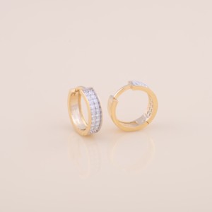 Pendientes de Aro con Doble Hilera de Diamantes Cultivados en Laboratorio con Certificación IGI, Pendientes de Aro Huggie de Plata de Ley 925 para Mujer - Product Image 5