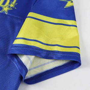 Maillot de football américain léger pour les athlètes Maillot de football personnalisé avec des graphiques d'impression d'écran durables - Product Image 4