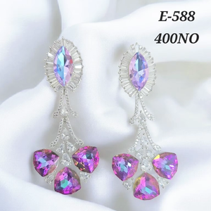 Boucles d'oreilles pendantes multi-pierres de luxe pour femmes avec Marquise Center Design élégant à la mode pour les mariages et les fêtes cadeau hindouisme - Product Image 1