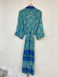 White and Black Crepe <b>Silk</b> <b>Kimono</b> Robe Vintage Hand-Stitched Breathable Soft V-neck for Autumn/Spring/Summer Daily Use - Product Image 3