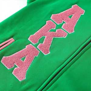 Chaqueta universitaria AKA Green Fleece unisex con bordado de chenilla rosa, estilo griego, de algodón premium con cremallera, estilo urbano. - Product Image 5