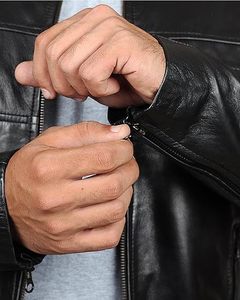 Veste d'hiver personnalisée de haute qualité pour hommes en cuir délavé et coupe-vent en polyester avec design en relief pour hommes - Product Image 4