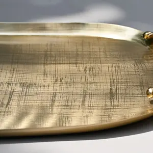 Bandeja para servir alimentos de aluminio ligera de alta calidad con elegante acabado plateado para uso en buffet de fiesta de boda a bajo precio - Product Image 4