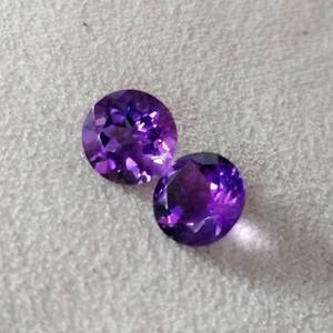 Pierre d'améthyste violette africaine naturelle certifiée AAA de 8mm, pierre précieuse calibrée en vrac à facettes et à coupe ronde brillante pour la fabrication de bijoux - Product Image 2