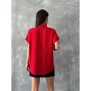 Chemisiers et chemises pour femmes Topshow, à fleurs rouges, avec poche, vente en gros - Product Image 1