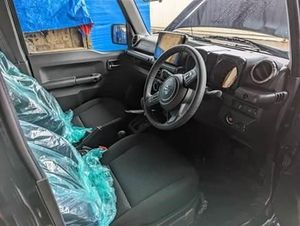Precio para Suzuki Jimny Hardtop, SUV Nuevo, Diésel, Transmisión Automática, 4 Asientos, Asientos de Cuero, Versión Tropical, Tracción en las Cuatro Ruedas (AWD) - Product Image 6