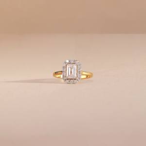 1,28 Ct Esmeralda Corte Incoloro Moissanite Anillo de compromiso Propuesta Regalo de aniversario Anillos de diamantes cónicos laterales - Product Image 6