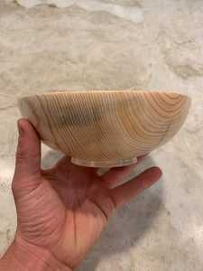 Bol à salade en bois de style bohème moderne fabriqué à la main de haute qualité poli pour servir des nouilles à soupe ustensiles de cuisine en corne sculptée - Product Image 2