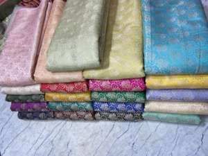 En gros De Luxe 100% Soie Brocart Tissu Haute Densité Nylon Jacquard Satin Imprimé pour Robes De Mariée-Échantillon Gratuit Tricoté - Product Image 2