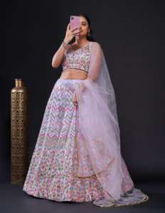 Último diseñador Heavy Satin Silk Thread Sequence Work Lehenga Choli por Fab Zone - Product Image 4