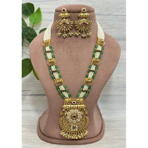 Ensemble collier long, boucles d'oreilles et tikka en or plaqué de haute qualité, style Kundan Polki Rajwadi, pour femmes, tenue de mariage traditionnelle - Product Image 1