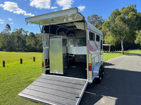 Remorque pour chevaux ICON 2HAL, nouvelle, pour 2 chevaux, chargement par l'angle, 3500 kg, en aluminium, remorque pour chevaux, caravane équine, L860 SN, à prix avantageux