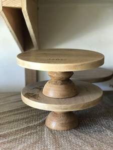 PLATS Haute Qualité Vente Chaude Acacia En Bois Haut Pied Rond Plateau En Bois Gâteau Stand pour Servir Gâteaux et Fruits - Product Image 3