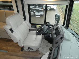 4UZACJFC0RCVA6711 Nouveau 2025 Luxe Classe A Camping-car Diesel Moteur Turbo Intérieur Spacieux avec Extension Coulissante - Product Image 5