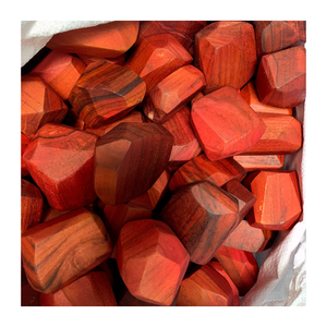 Blocs de roche en bois Tumi Ishi ludiques et interactifs pour que les enfants développent des compétences d'empilage essentielles - Product Image 4