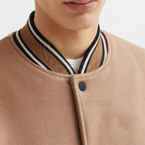 Chaqueta con letras para hombre de estilo moderno fabricada en Pakistán, diseño personalizado, cómoda en clima fresco - Product Image 5