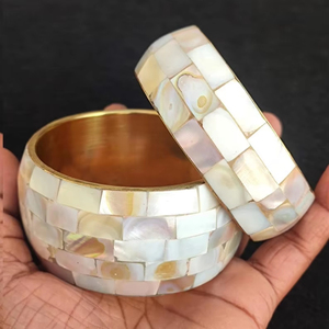 Bracelet jonc en laiton incrusté de coquillages d'ormeau bijoux en nacre purement faits à la main Ms-wc-001 d'artisanat moderne MS - Product Image 1