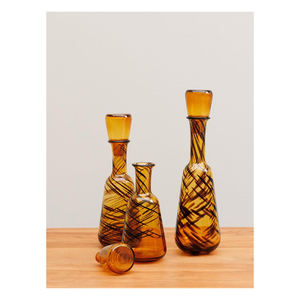 Vibrant Multiverse Vase en verre pour une touche créative et moderne à votre décor au prix le plus bas - Product Image 1