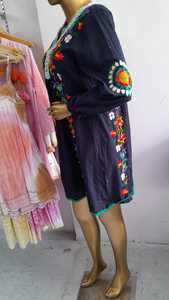 Robe courte élégante pour femmes, à fleurs, aux couleurs vibrantes, brodée à la main, style bohème chic, style européen, couvre-maillot de plage, tunique - Product Image 4