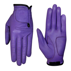 Guantes de golf transpirables de tela suave para mano derecha de calidad superior de tendencia superior para uso en todas las estaciones con piel de oveja - Product Image 3
