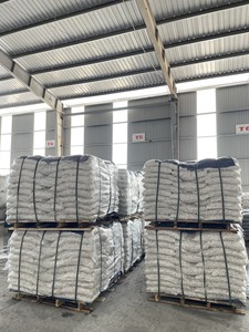 Meilleure vente galets et galets blancs de neige naturels pierre de couleur naturelle pour mobilier de villa en plein air et aménagement paysager - Product Image 4