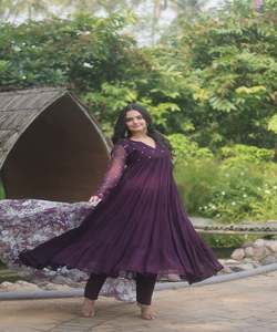 เสื้อเบลาส์ปักลายสำหรับงานปาร์ตี้ดีไซน์เนอร์สำหรับผู้หญิงอินเดียเสื้อผ้าสำเร็จรูปเย็บ - Product Image 2