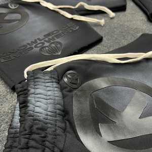 กางเกงขาสั้นผู้ชายผ้าฟลีซคอตตอน 100% น้ำหนัก 360 กรัม พิมพ์ลายแบบซับลิเมชั่น ขอบลูกไม้ด้านหน้า ป้องกันรอยยับ ระบายอากาศ แห้งเร็ว เอวยืดหยุ่นปานกลาง - Product Image 3