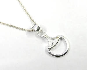 จี้เงินแท้ 925 ชุบทองคำขาว รูปทรงครึ่งหัวม้า ประดับเพชร  แบบเปล่า  รักษาสิ่งแวดล้อม  สำหรับใส่ขี้เถ้าหรือเรซิ่น  งานฝีมือประณีต - Product Image 4