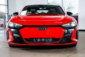 (W&T) PROMOCIÓN Venta de Auto Usado 2024 Audi RS E-tron GT Sedán 4 Puertas con Tracción en las Cuatro Ruedas (Eléctrico 2A) - Product Image 4